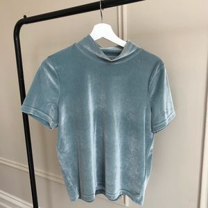 Mock neck velvet shirt